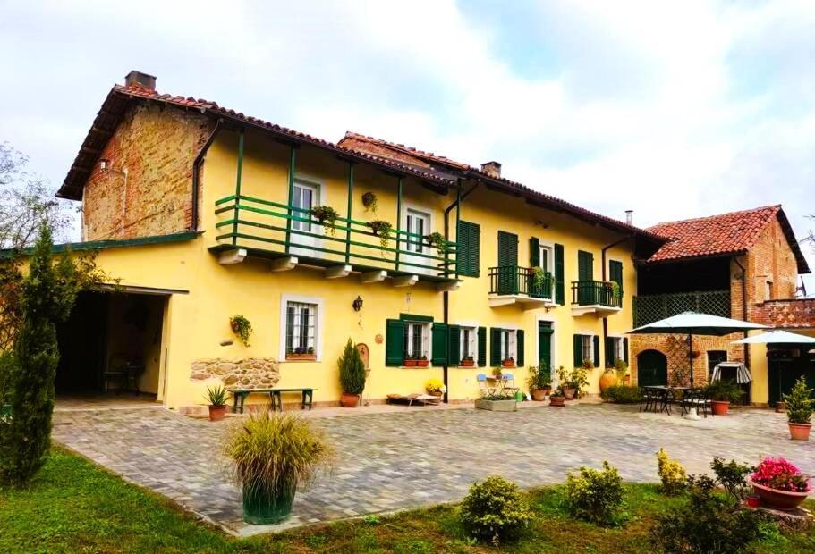 Casa Relax Immersa Nel Verde Della Natura Casalborgone Exterior photo