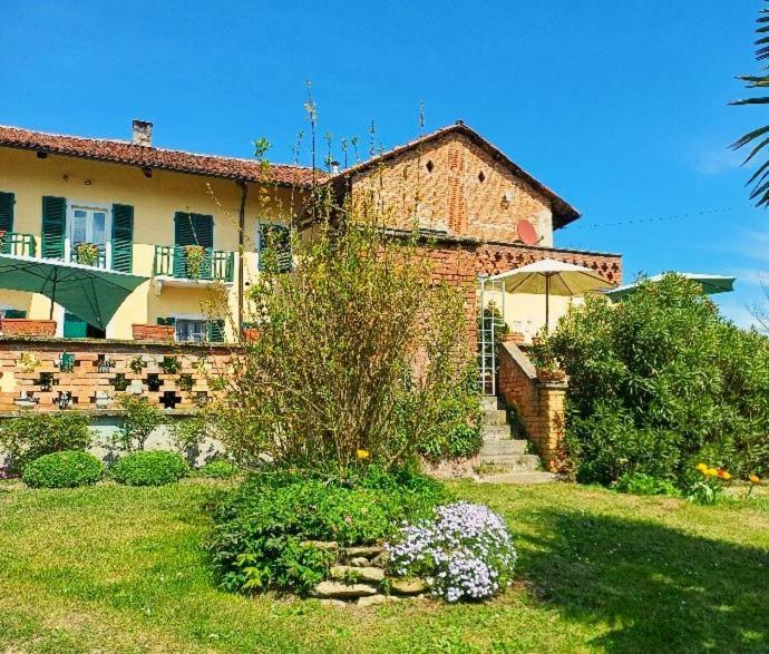 Casa Relax Immersa Nel Verde Della Natura Casalborgone Exterior photo
